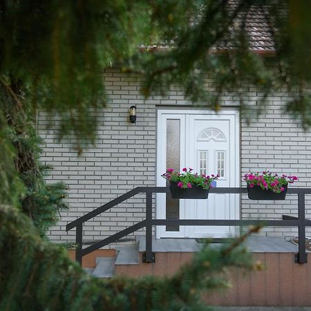 Dumalux Velvet Apartment Subotica Bagian luar foto