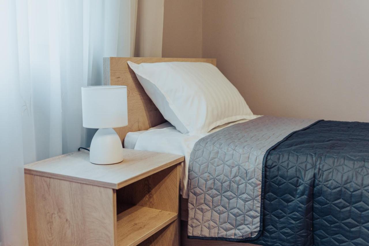 Dumalux Velvet Apartment Subotica Bagian luar foto