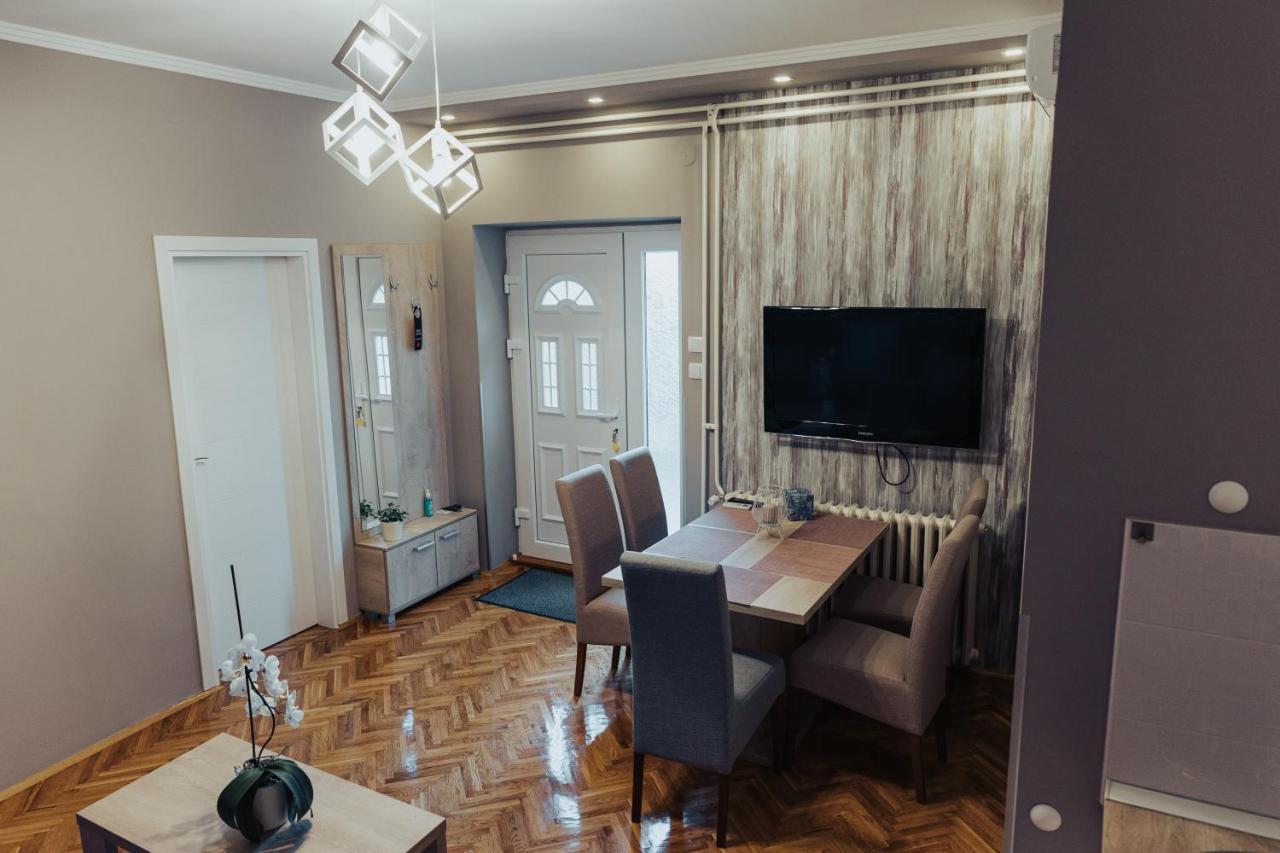 Dumalux Velvet Apartment Subotica Bagian luar foto