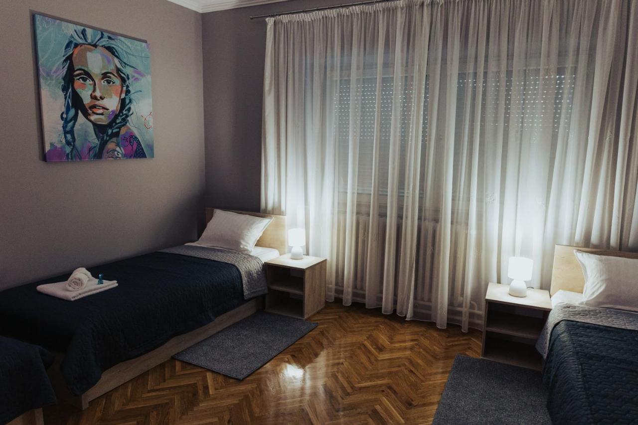 Dumalux Velvet Apartment Subotica Bagian luar foto