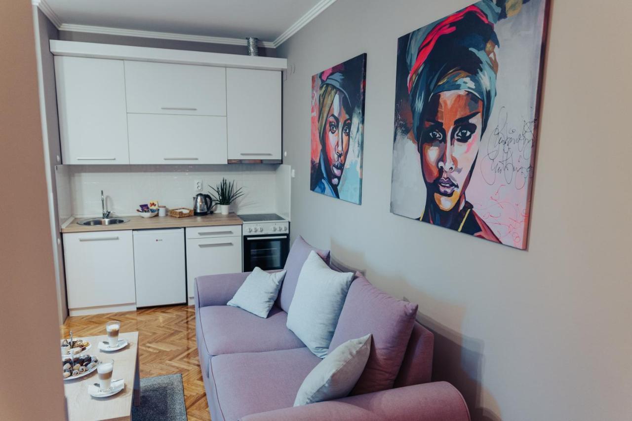 Dumalux Velvet Apartment Subotica Bagian luar foto