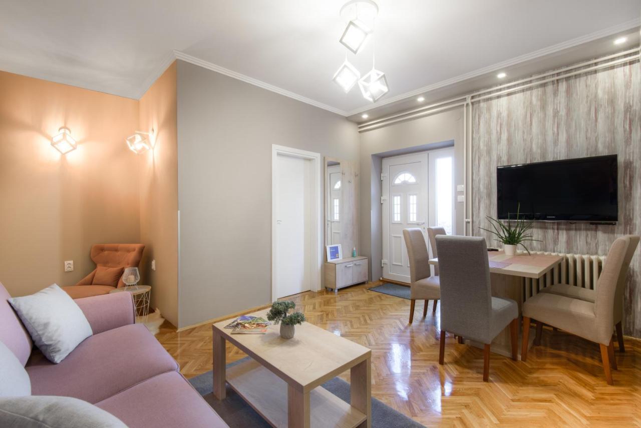 Dumalux Velvet Apartment Subotica Bagian luar foto